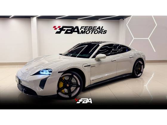 PORSCHE TAYCAN TURBO S ELÉTRICO PORSCHE TAYCAN TURBO S ELÉTRICO